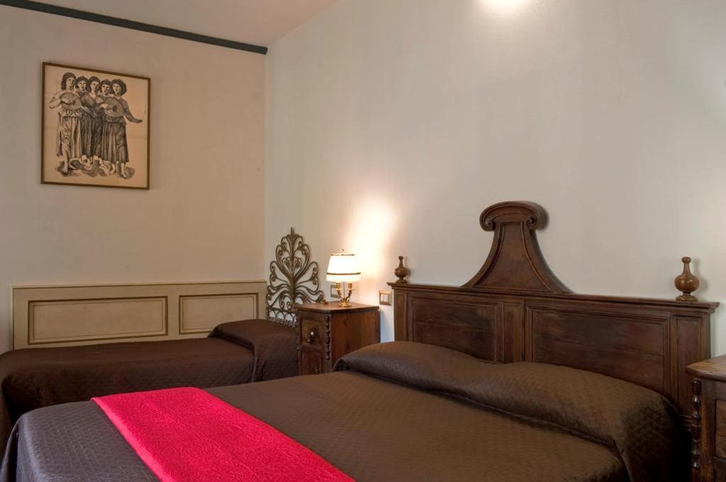 Dolce Rosa ♡ Centro Storico Bed & Breakfast Sansepolcro Luaran gambar